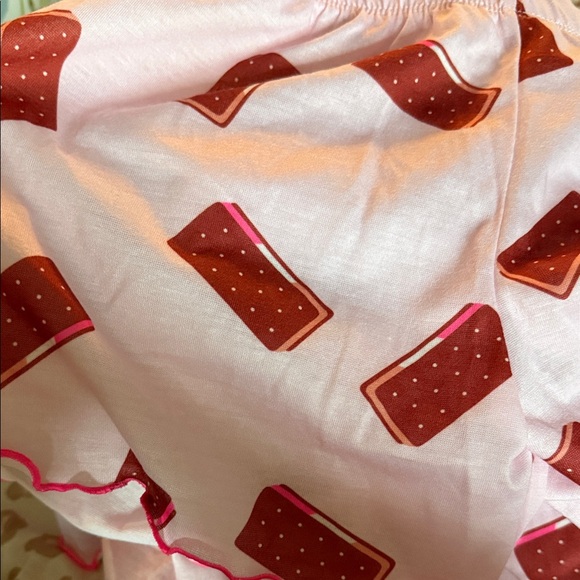 Cat & Jack Pink Icecream Sandwich Pajama Set - Picture 2 of 3